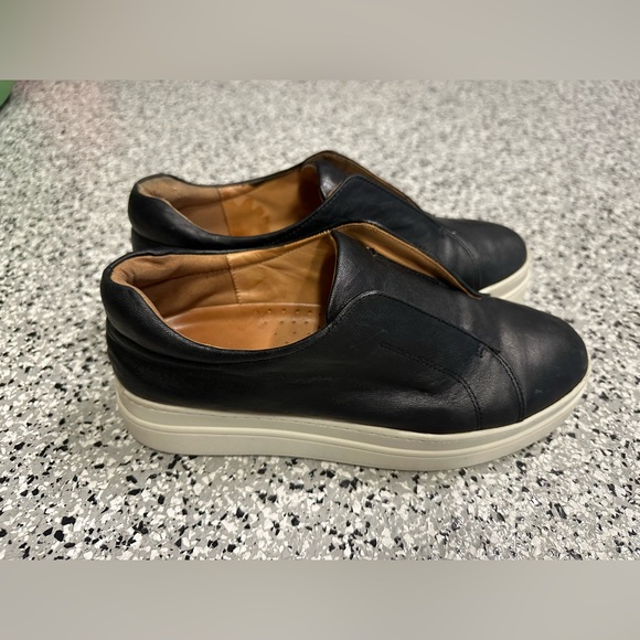 J Slide NYC Black Leather Sneaker - Picture 3 of 6